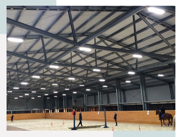 Строительство конных манежей от 610 руб в Павловский Посад